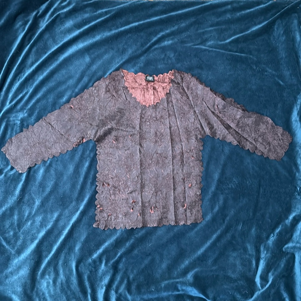 Origami Magic Scarf scalloped neck stretch shirt in two tone brown